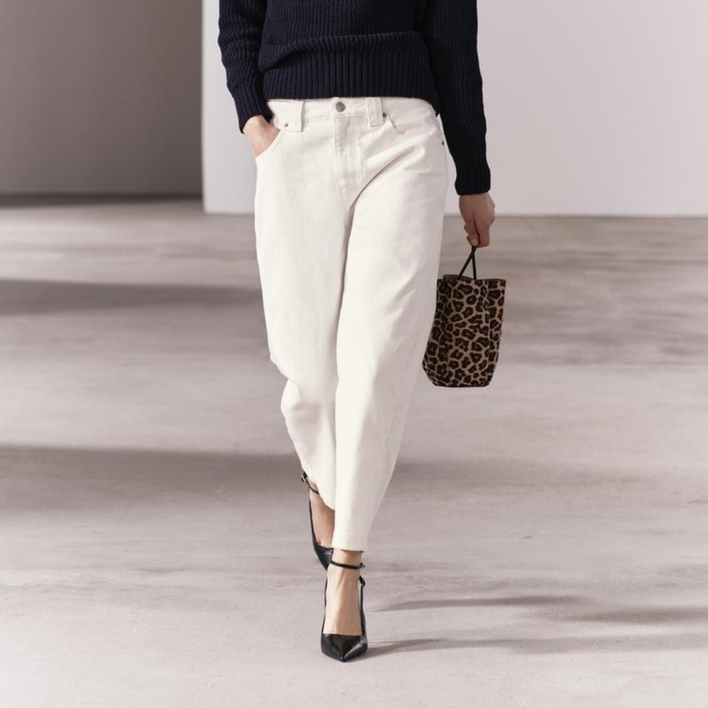 Special NWT Zara barrel leg white jeans